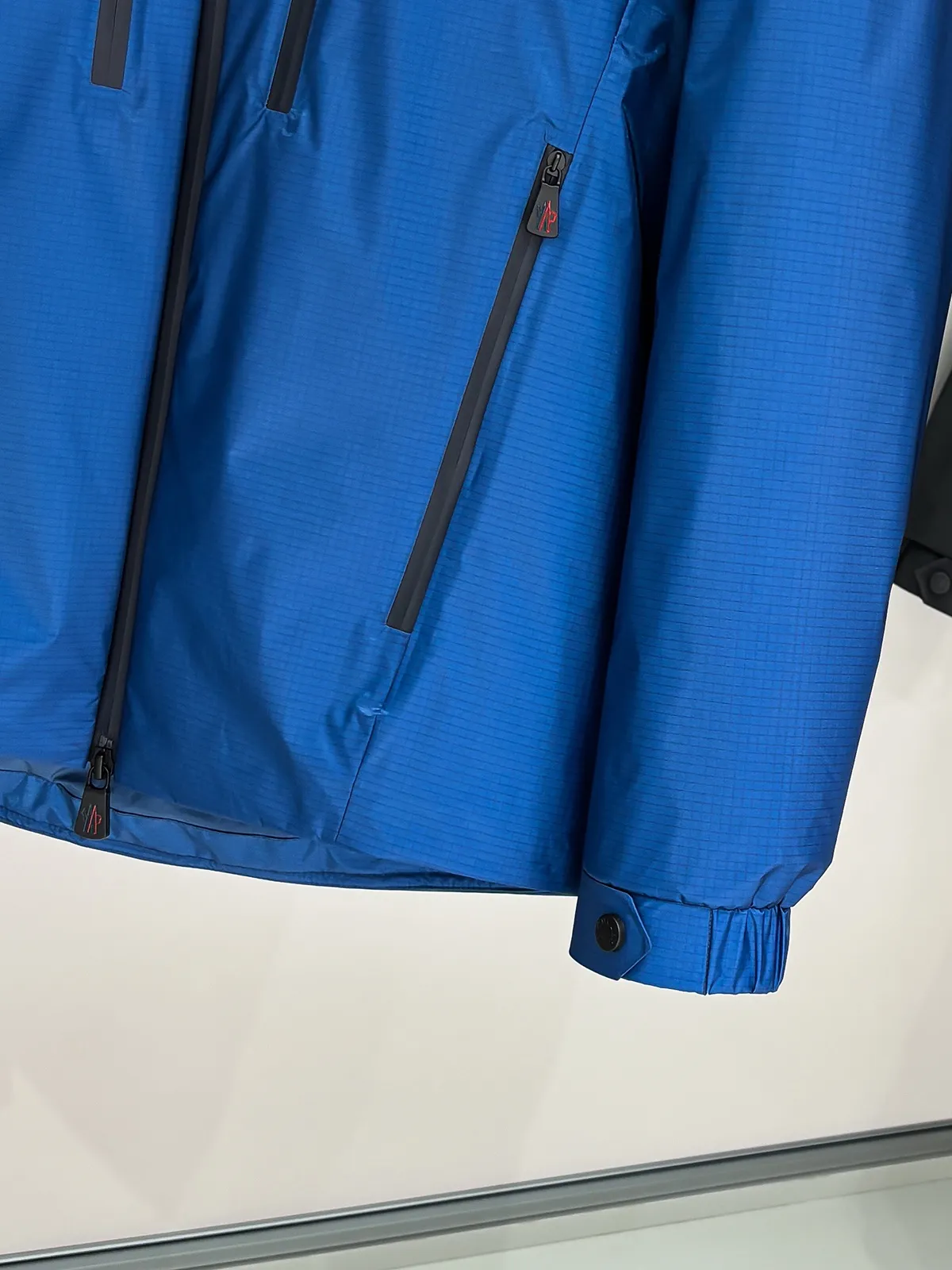 )Moncler New Arrival THURN ： ⛷️ ， ， ， ， ！ ！ ， ， ， ， ， ， ， ， 。 ✨ Classic ， 。 ✨ 䄂 ✨ ✨ ✨ ， ✨ Classic Black ， ， ！ Factory Quality ！ ， ！ ， ！ ！ ！ ， ， ， 。 : Black/ 24008Size ：1 -4 1 ： 122cm- 72cm- 81cm 2 ： 126cm- 73cm- 82cm 3 ： 130cm- 74cm- 83cm